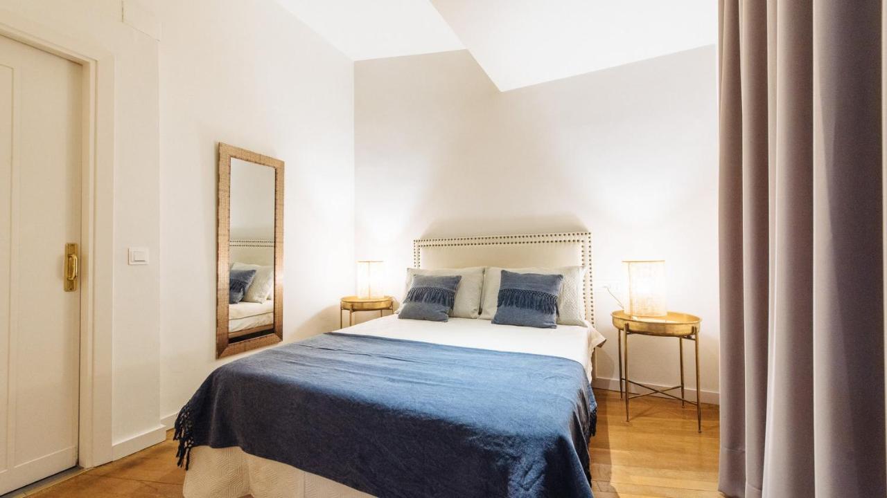 Conde De Ibarra Suite Apartment Seville Exterior photo
