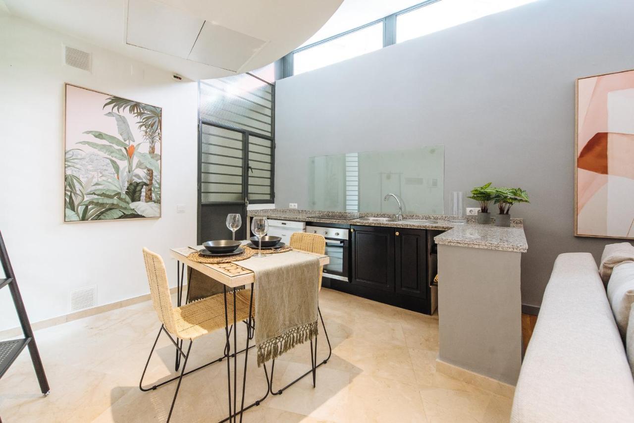 Conde De Ibarra Suite Apartment Seville Exterior photo